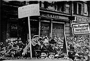 Demonstranten 1918 (Foto:Stadtarchiv München)